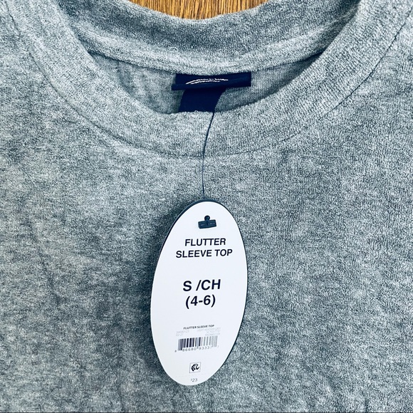 5/ $30 Gray flutter sleeve tee - Picture 4 of 11